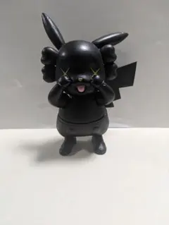 KAWS　フィギュア　カウズ  BIG フィギュア　グレー　ピカチュウ 2026年最新】kaws ピカチュウの人気アイテム - メルカリ