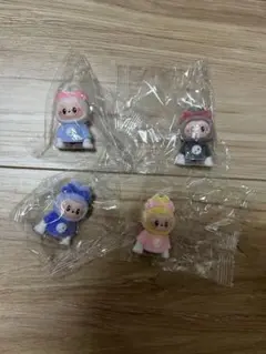 ラブブ　カラフルミニフィギュア4 体セット
