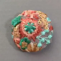 ハンドメイド　インド刺繍リボン使用ブローチ　30mm　NO. 3