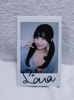 d*7様 超絶可愛い☆純白彩永 直筆サイン入りチェキ⑦ - メルカリ