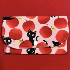 通帳ケース　お薬手帳ケース マルチケース　ネコ柄　りんご