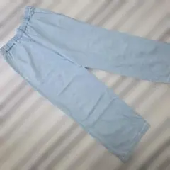 ライトブルーデニムパンツ