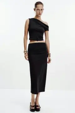 ZARA　アシンメトリートップス