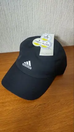 adidas■新品ロゴ付き撥水ナイロンキャップ　ブラック