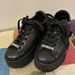 パンダ様専用。➕DIANA厚底スニーカー 黒 ビジュー ロゴ 23cm 訳あり