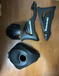 未使用 美品 Kawasaki KSR110/PRO シートカウル 黒 - メルカリ