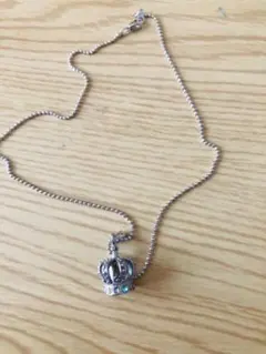 クラウンネックレス　セール