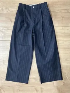 Chikashitsu + stripe tuck slacks - メルカリ