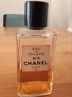 CHANEL シャネル　オードドワレ　N°5 paris 80°