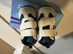 アシックス スニーカー