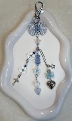 ビーズキーホルダーy2k 韓国 チャーム 水色 天使界隈【No.100】