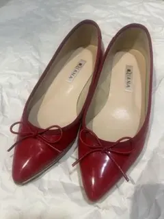 DIANA バレエシューズ エナメル ポインテッドトゥ リボン 赤