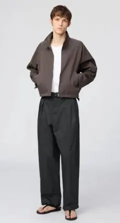 ユニクロ タックワイドパンツ カーキ（メンズ）S