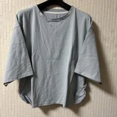 袖幅の広い5部袖カットソー