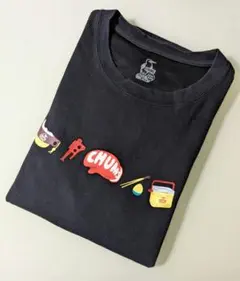 CHUMS ☆ キャンプギアポップインアートTシャツ ブラック XXLのサムネイル