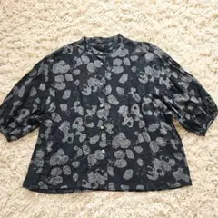 完売☆Blue Trickブルートリック⭐︎花抜2wayブラウス花柄 半袖シャツ
