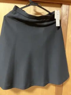en joie soleil フレアスカート サイズ13 黒　新品