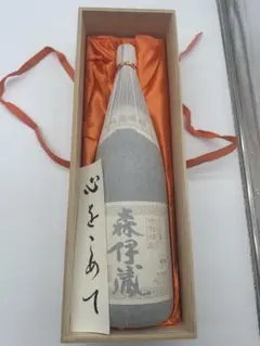 ☆鹿児島県屋久島産 / 本格焼酎【愛子】1800ml / 屋久杉箱入り