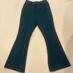 GU カットソーカラーフレアスラックス パンツ ズボン 緑 グリーン