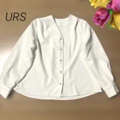 美品♡urs 金ボタンvネック 上品ブラウス Sサイズ 白