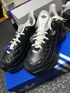 adidas ozvenuz アディダス　オズヴィーナス　27.5cm