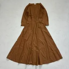 URBAN RESEARCH DOORS ロングワンピース Vネック（B955）