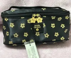 未使用タグ付き MARY QUANT バニティポーチ ブラック 花柄ゴールドのサムネイル