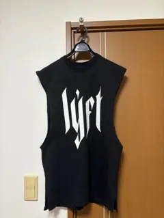 タンクトップ lyft