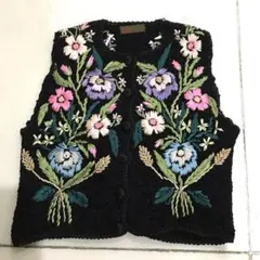 80-90s INZY 花柄 刺繍 ニット ベスト ヴィンテージ 短丈 フリーのサムネイル
