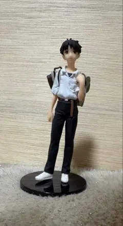 新世紀エヴァンゲリオン　碇シンジ 制服Ver.フィギュア