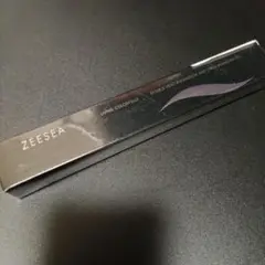 アンダーアイライナー