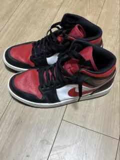 Nike Air Jordan ハイカットスニーカー 赤黒