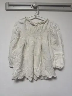 アイボリー 花柄刺繍　長袖ブラウス