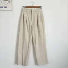 ユニクロ/UNIQLO タックワイドパンツ　キレイめカジュアル　春夏カラー◎