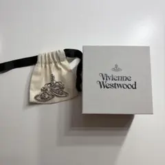 Vivienne Westwood オーブ ピアス シルバーカラーのサムネイル
