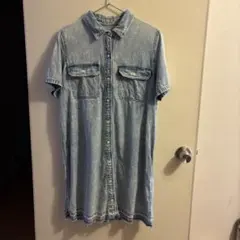 Levi’s リーバイス　デニム　半袖ワンピース　Mサイズのサムネイル