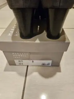 【美品】MARGARET HOWELL グレー パンプス 22.5cm