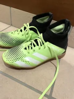 adidas フットサルシューズ22.5