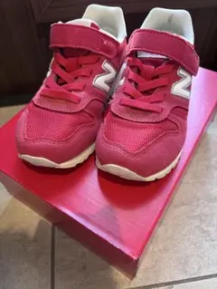 美品　New Balance 373 赤 スニーカー　17センチ