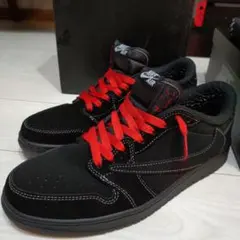 トラヴィススコット スニーカー