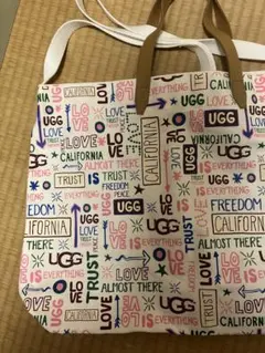 UGG カラフルトートバッグのサムネイル