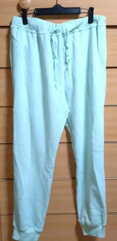 Item thumbnail for item 95e94f7a-1cb8-4bee-8c72-01f5abf22b43