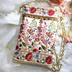 インド刺繍リボン　スマホショルダーポーチ　サコッシュ　ジュエルレッドフラワー