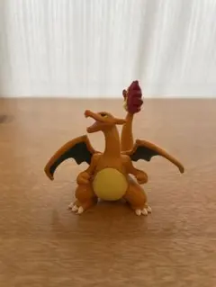 ポケットモンスター リザードン フィギュア TOMY