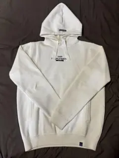 PEARLY GATES パーカー ホワイト サイズ4 PEARLY GATES パーカー ホワイト サイズ4 PEARLY GATES パーリー