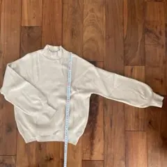 GU クリーム色 長袖 ニットセーター　レディース