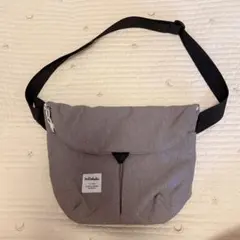 【未使用】ハロルル　ショルダーバッグ　ボディバッグ
