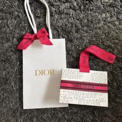 ディオール　CHRISTIAN DIOR ショップ袋ギフトボックス　バレンタイン