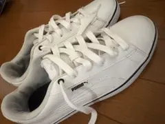 Puma ホワイト スニーカー　25.5