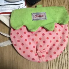 Cath Kids いちご型 ショルダーバッグ